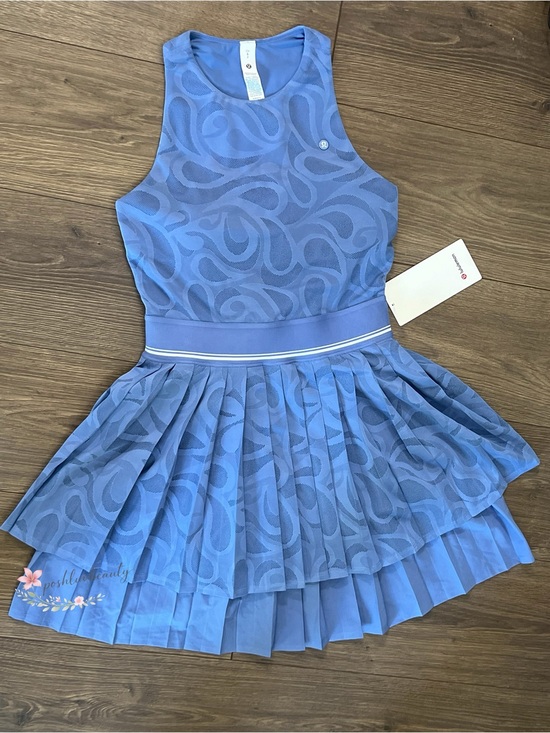 lululemon athletica Dresses & Skirts - NWT Lululemon Paisley-Mesh Pleated Tennis Dress - Prep Blue/White - Small